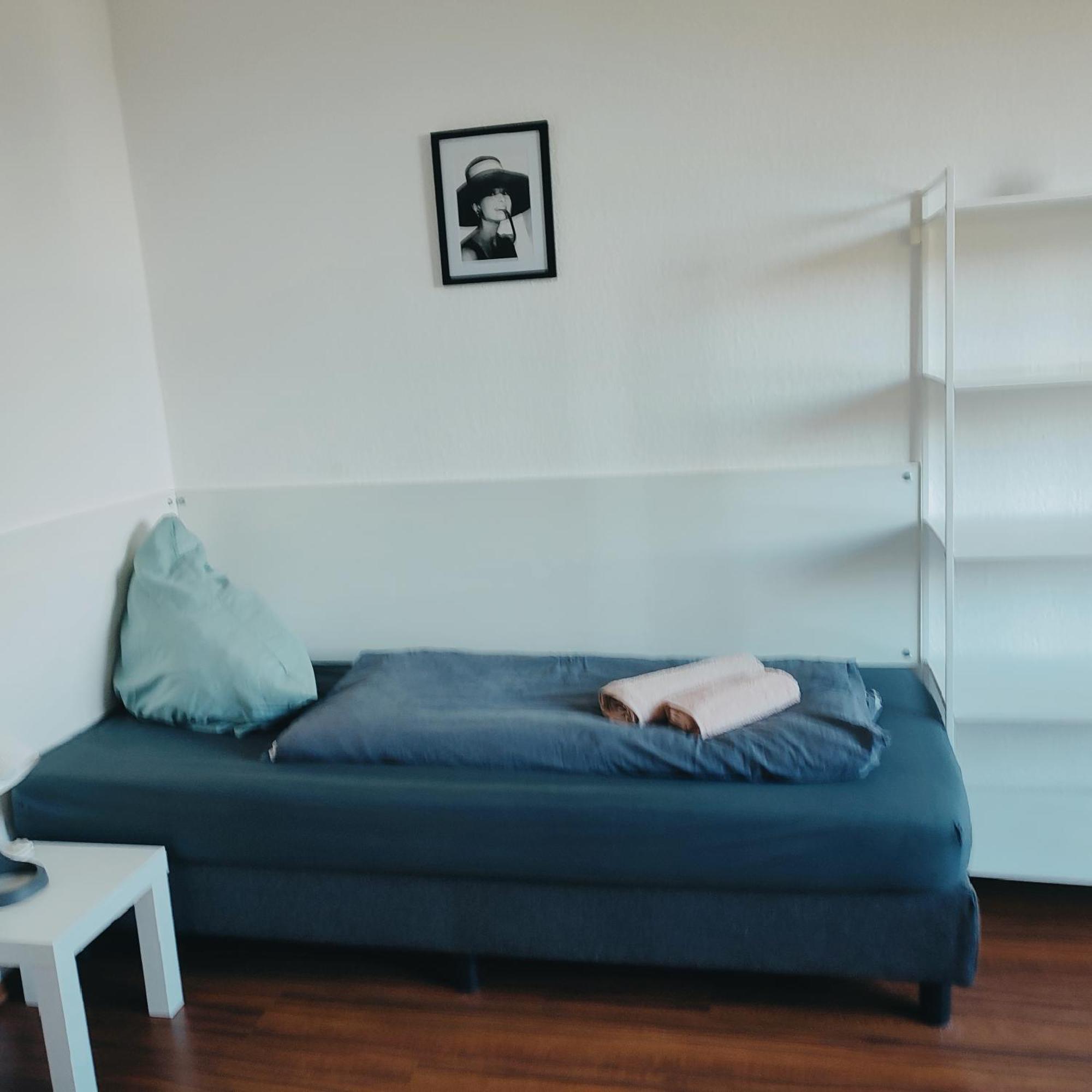 Ferienwohnung Monteurwohnung Messewohnung Duisburg Sued Grenze Duesseldorf 6 Personen Buitenkant foto